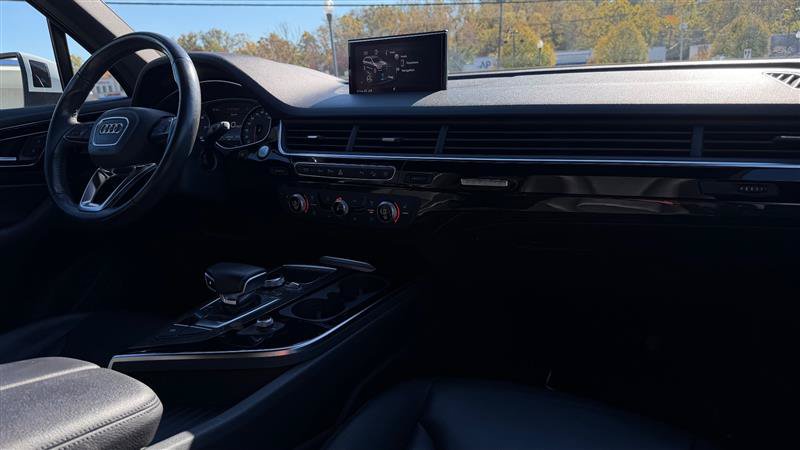 Used 2019 Audi Q7 3.0T Premium w/ Convenience Package AWD/4WD image 38