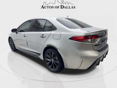 Used 2024 Toyota Corolla SE image 9