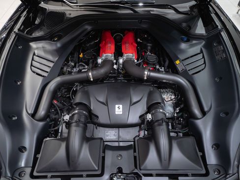 Used 2015 Ferrari California T image 52