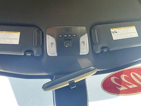 Used 2022 Toyota Corolla SE image 27