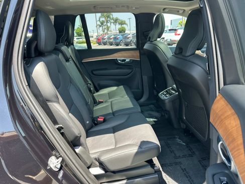 Certified 2025 Volvo XC90 B6 Plus image 25