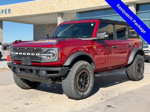 Used 2021 Ford Bronco Badlands image 9