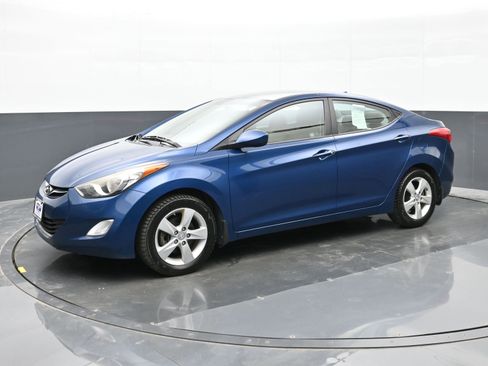 Used 2013 Hyundai Elantra GLS w/ Preferred Pkg FWD image 8