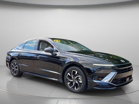 Used 2024 Hyundai Sonata SEL FWD image 9