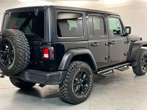 Used 2022 Jeep Wrangler Unlimited Sport AWD/4WD image 5
