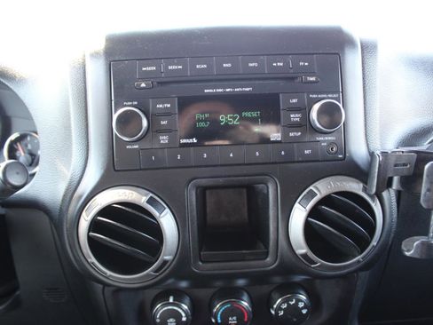Used 2016 Jeep Wrangler Sport w/ Trailer Tow Group AWD/4WD image 14