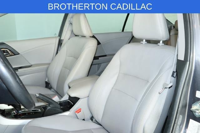 Used 2017 Honda Accord Touring image 21