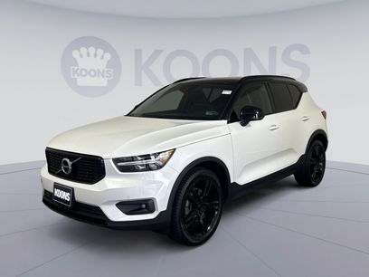 Used 2020 Volvo XC40 T5 R-Design