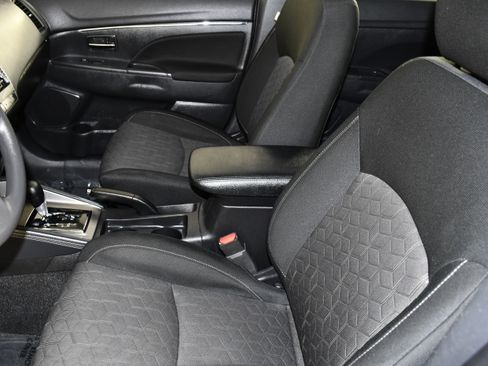 Used 2025 Mitsubishi Outlander Sport ES image 36