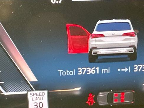 Used 2025 BMW X5 xDrive40i image 17