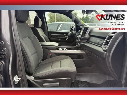 Used 2019 RAM 1500 Big Horn AWD/4WD image 39