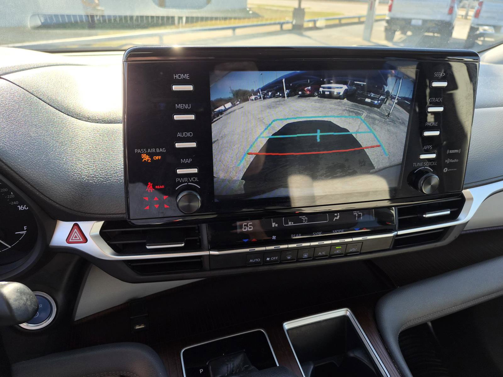 Used 2022 Toyota Sienna LE FWD image 20