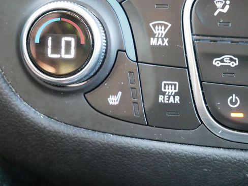 Used 2024 Chevrolet Equinox LT AWD/4WD image 21