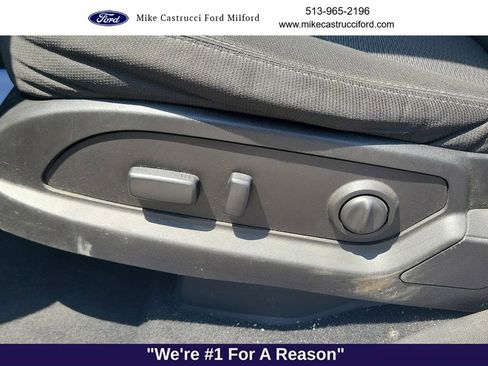Used 2016 Chevrolet Traverse LT AWD/4WD image 23