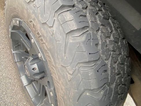 Used 2009 Jeep Wrangler Sahara w/ Dual Top Group image 11