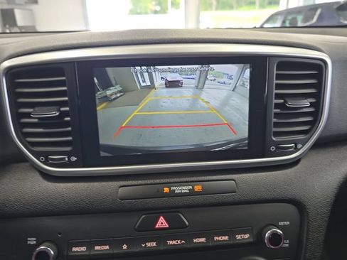 Certified 2021 Kia Sportage LX w/ LX AWD Popular Package image 16