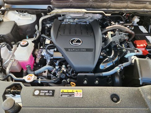 Used 2024 Lexus RX 350 FWD w/ Technology Package image 26