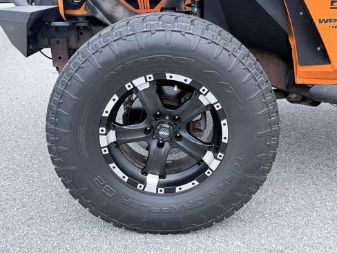 Used 2012 Jeep Wrangler Unlimited Sport AWD/4WD image 30