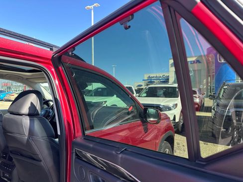 Used 2023 Honda Pilot Touring image 34