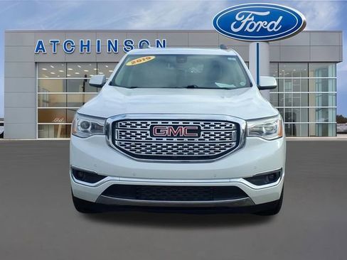 Used 2019 GMC Acadia Denali w/ Technology Package image 2