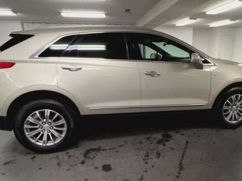 Certified 2017 Cadillac XT5 Luxury AWD/4WD image 9