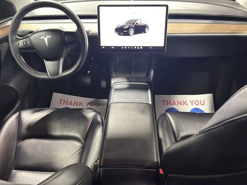 Used 2024 Tesla Model Y Long Range RWD image 15