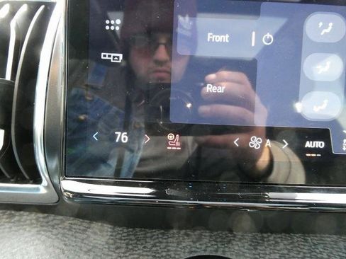 Certified 2025 Ford Expedition Tremor image 39