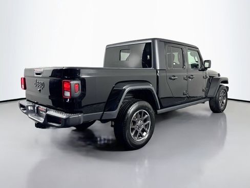 Used 2022 Jeep Gladiator Willys image 5