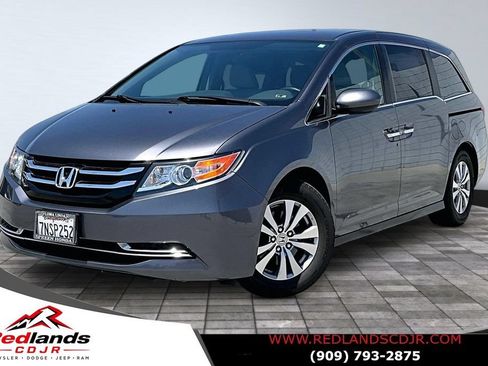 Used 2016 Honda Odyssey SE image 1