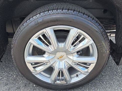 New 2026 Chevrolet Silverado 1500 High Country AWD/4WD image 9