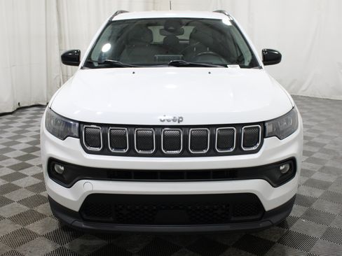 Used 2022 Jeep Compass Latitude AWD/4WD image 34