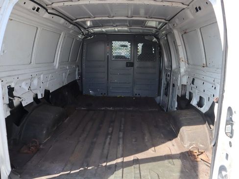 Used 2011 Ford E-250 and Econoline 250 w/ PWR Group image 16