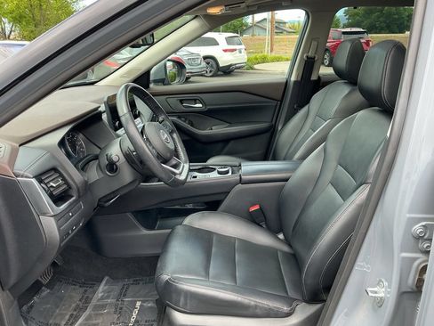 Used 2023 Nissan Rogue SL w/ SL Premium Package AWD/4WD image 8