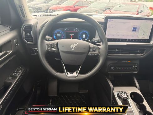 Used 2025 Ford Bronco Sport Outer Banks w/ Outer Banks Tech Package+ AWD/4WD image 14