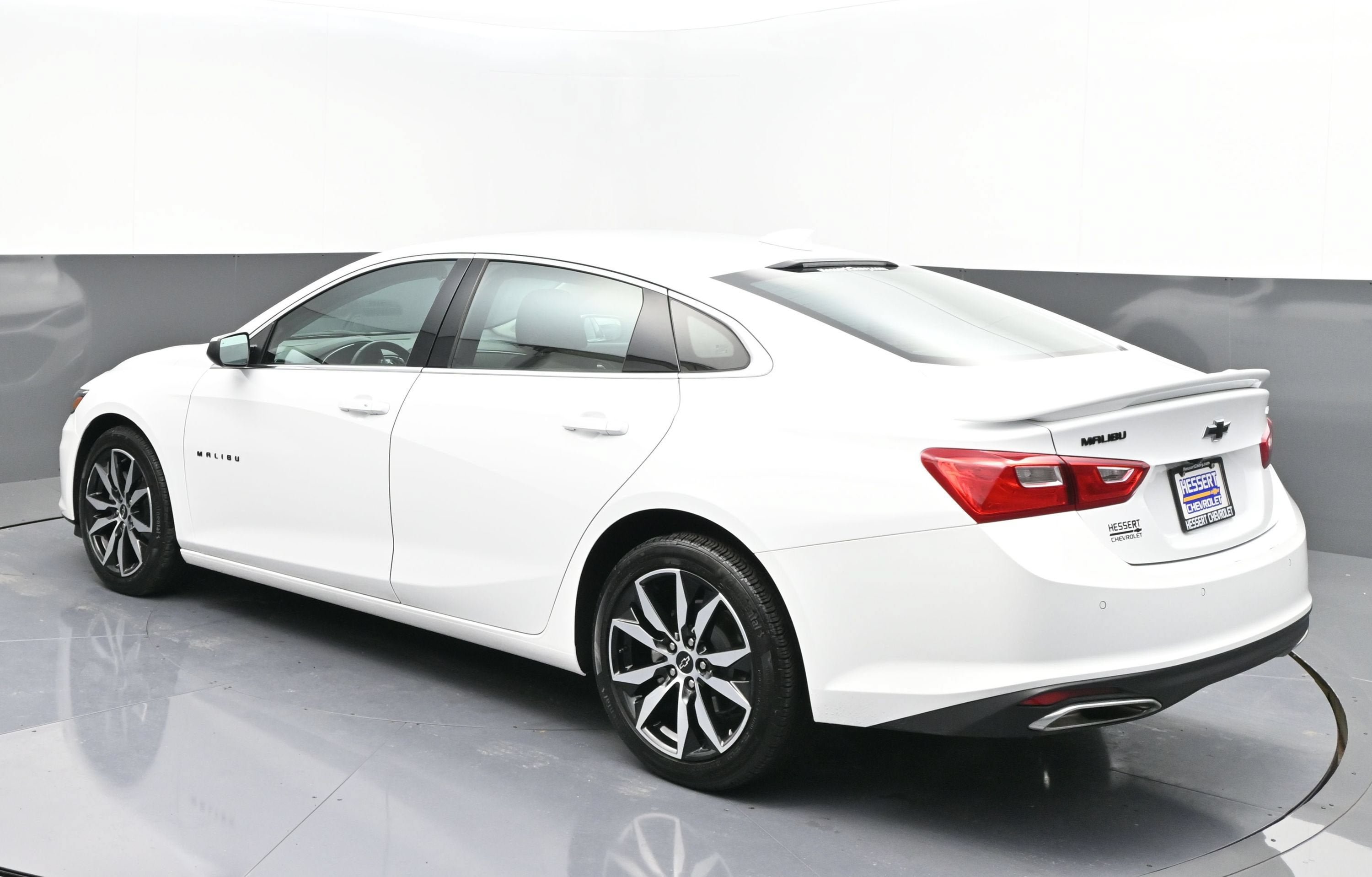 Certified 2024 Chevrolet Malibu RS FWD image 6