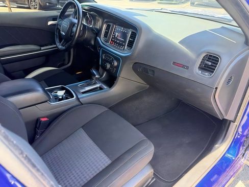 Used 2020 Dodge Charger Scat Pack RWD image 11