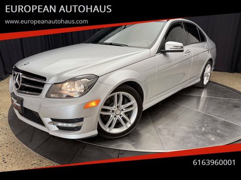 Used 2014 Mercedes-Benz C 300 4MATIC Sedan image 1