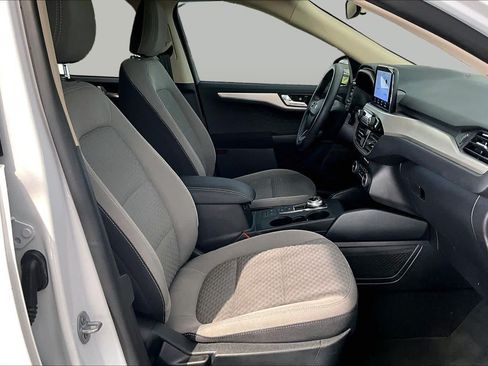 Used 2020 Ford Escape SE FWD image 9