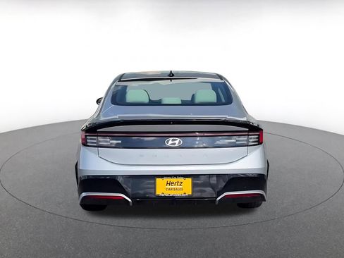 Used 2025 Hyundai Sonata SEL FWD image 12