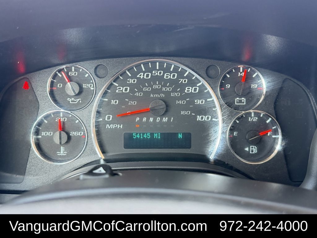 Used 2025 Chevrolet Express 3500 LT w/ LT Preferred Equipment Group RWD image 17