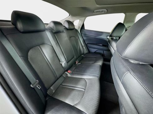 Used 2016 Kia Optima EX w/ Premium Package FWD image 27