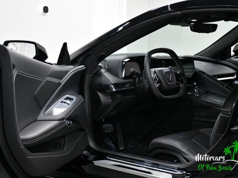 Used 2024 Chevrolet Corvette Stingray Coupe w/ 1LT RWD image 34