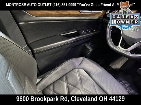 Used 2024 Volkswagen Atlas SE AWD/4WD image 41