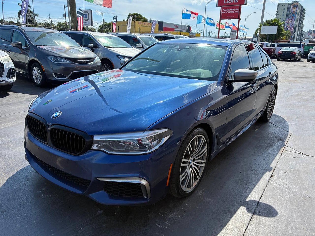 Used 2018 BMW M550i xDrive AWD/4WD image 2