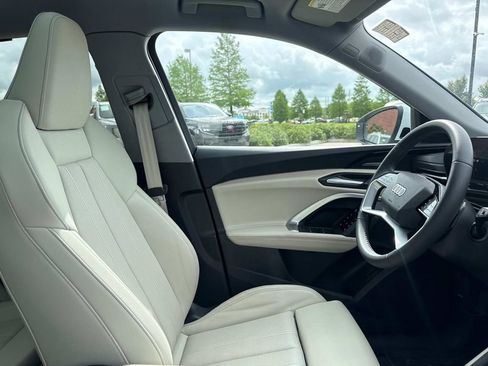 Used 2025 Audi Q5 Premium Plus AWD/4WD image 14