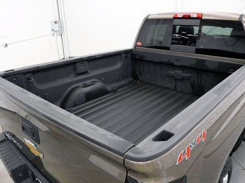 Used 2015 Chevrolet Silverado 2500 High Country w/ High Country Premium Package AWD/4WD image 37