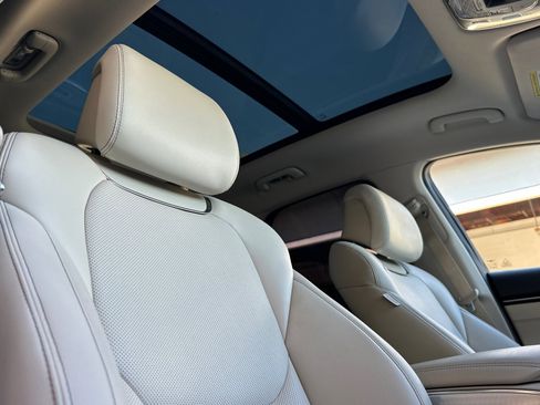 Used 2024 Genesis GV70 2.5T w/ Select Package image 21