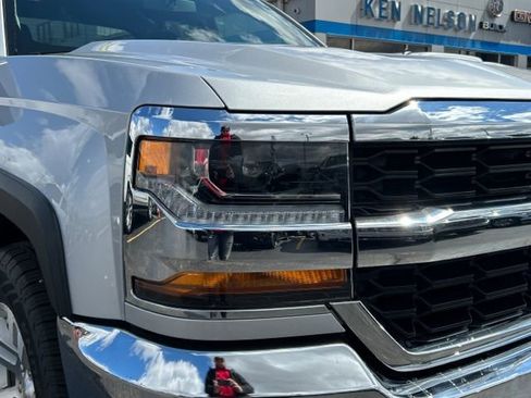 Used 2017 Chevrolet Silverado 1500 LT w/ All Star Edition image 15