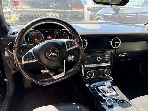 Used 2018 Mercedes-Benz SLC 300 image 6