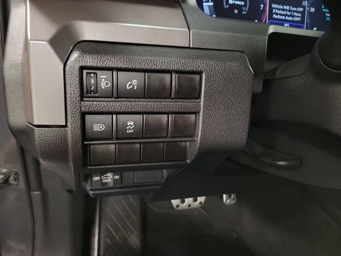 Used 2024 Toyota Tacoma TRD Sport AWD/4WD image 29